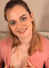 Follow Elise Lee on CosplayXGirls