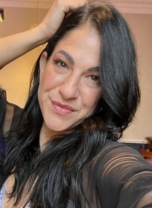 Follow Rose Kink on CosplayXGirls