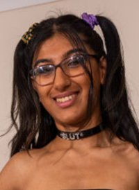 Follow Desi Mouse on CosplayXGirls