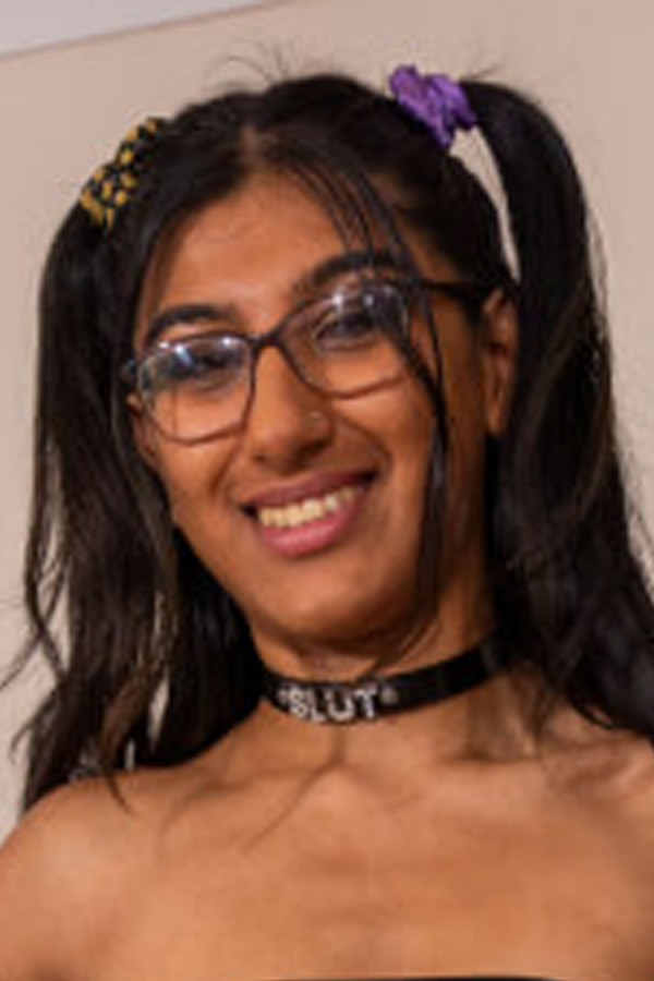 Follow Desi Mouse on Paysites