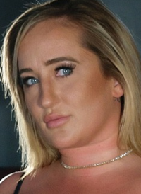 Follow Isabella Bangs on CosplayXGirls