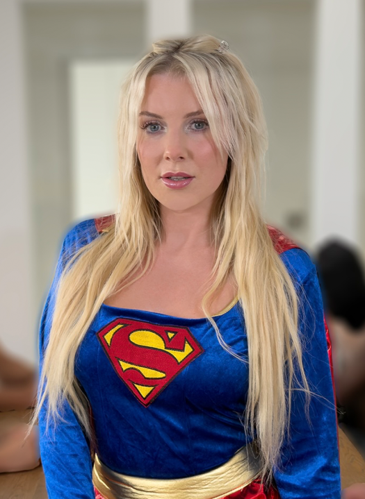 Follow Emily Walters on CosplayXGirls